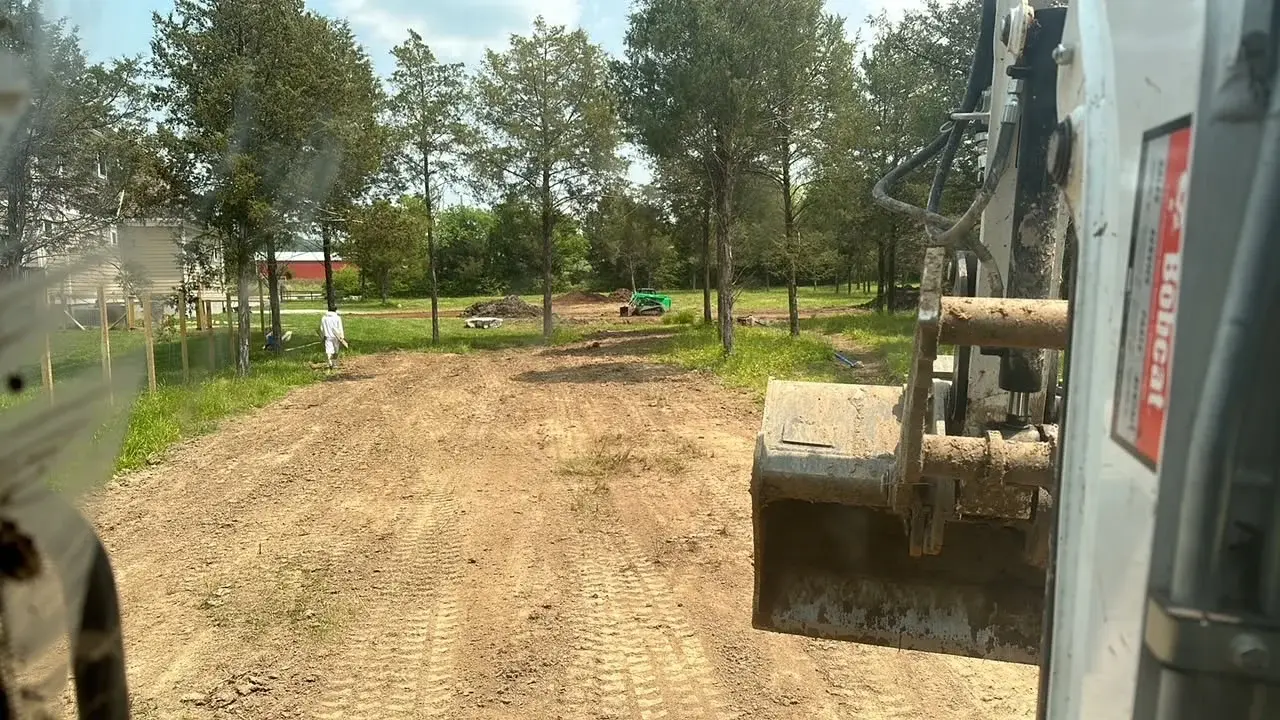 Lone Wolf Equipment Operations work in Watertown, TN (photo 9)